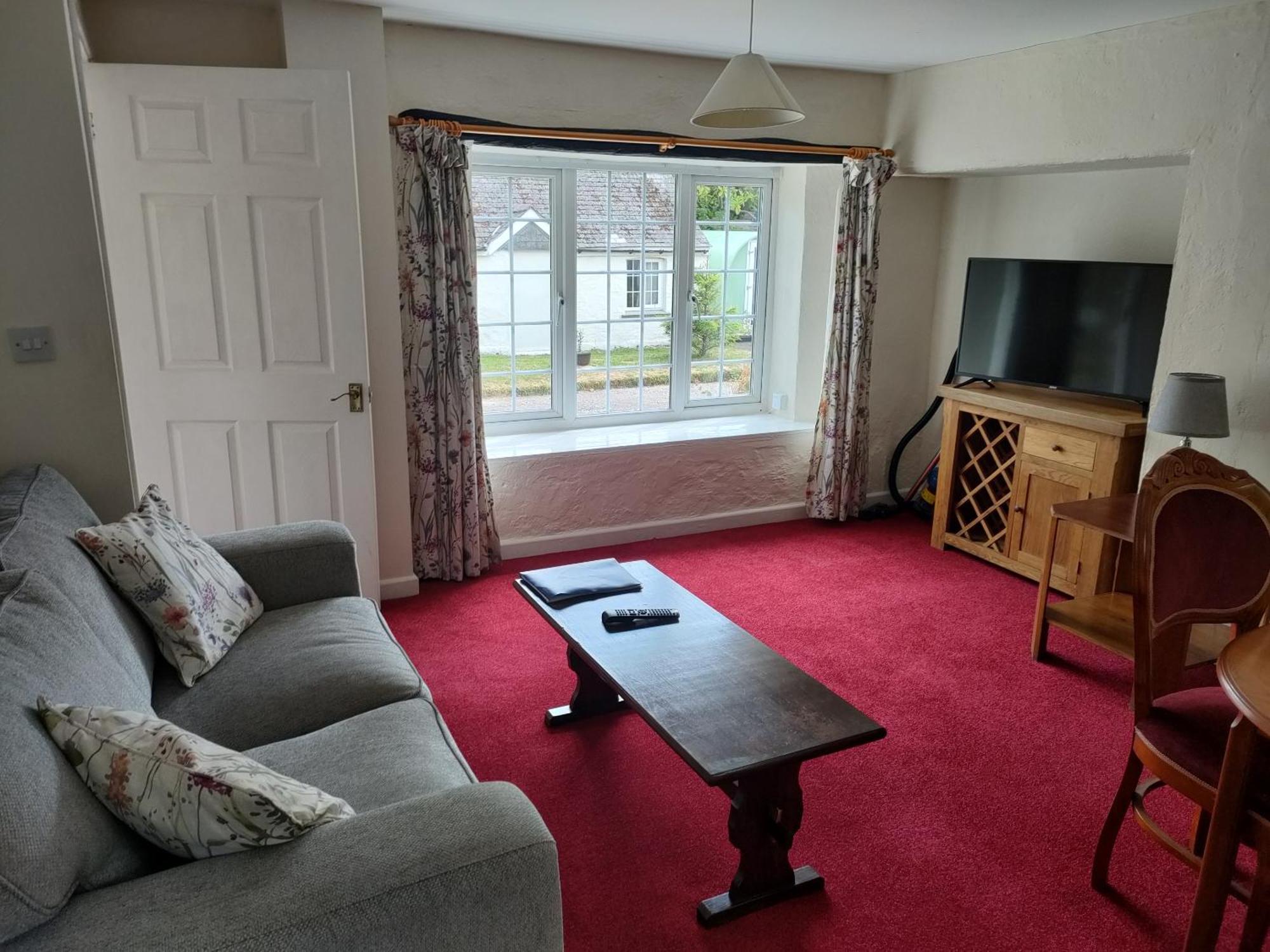 Great Trethew Manor Hotel & Self Catering Lodges Лискерд Номер фото
