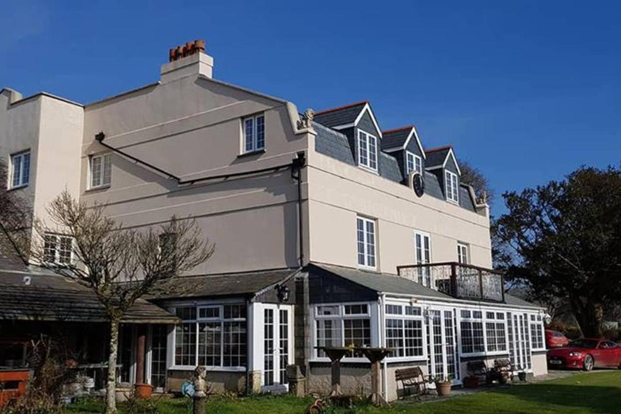 Great Trethew Manor Hotel & Self Catering Lodges Лискерд Экстерьер фото